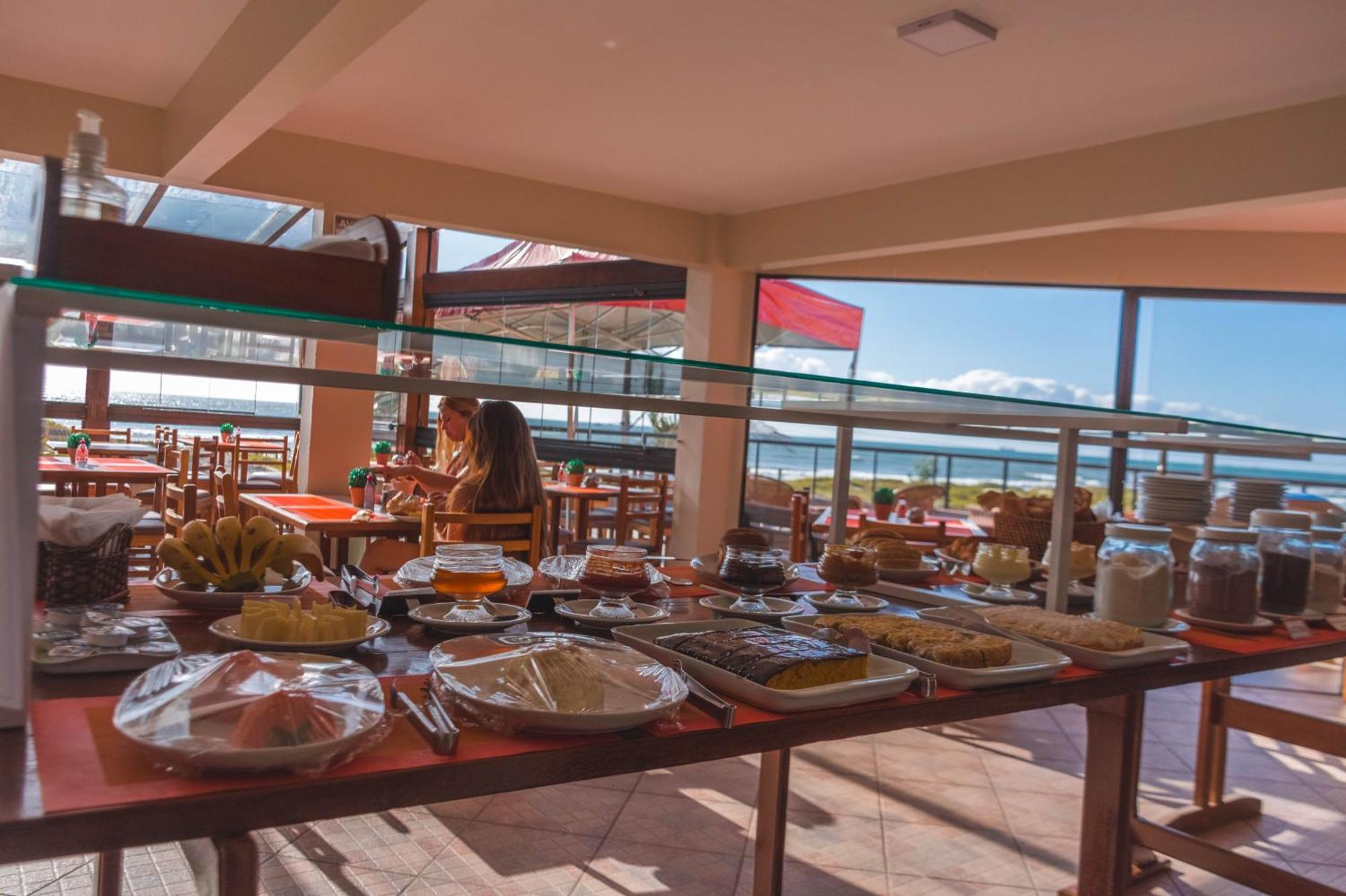 Ferrujao Pousada E Restaurante Garopaba Exteriör bild