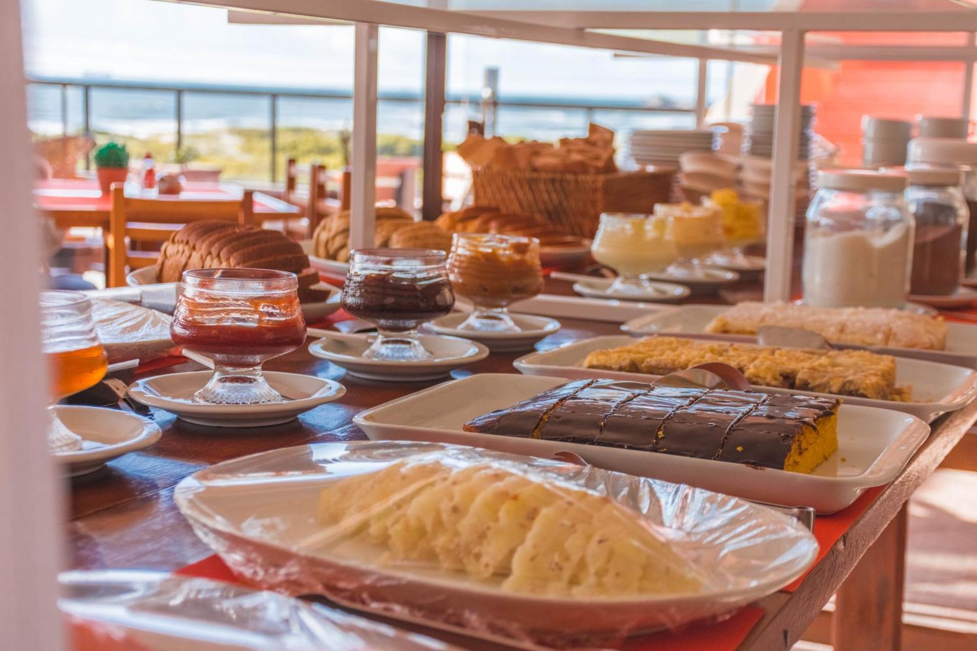 Ferrujao Pousada E Restaurante Garopaba Exteriör bild